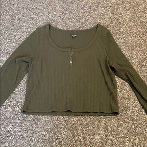 cropped long sleeve